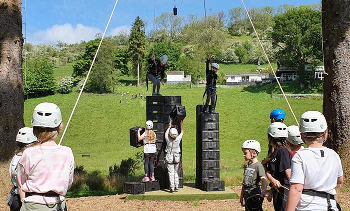 Parkwood Outdoors Dolygaer - Test your nerve on our crate stack toppling adventure
